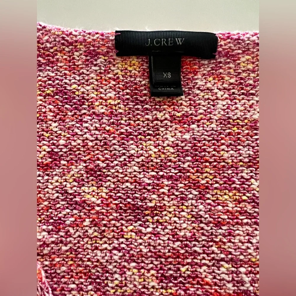 J. Crew Cozy Pink V-Neck Sweater In EUC. Size XS